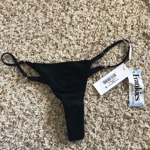 Frankie’s Bikinis Scarlet bottom (Black, M)